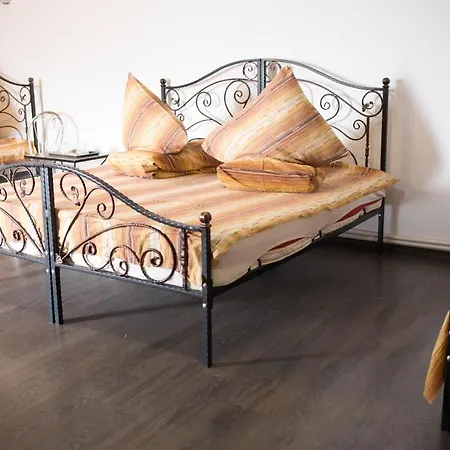 Aris Meridian Motel